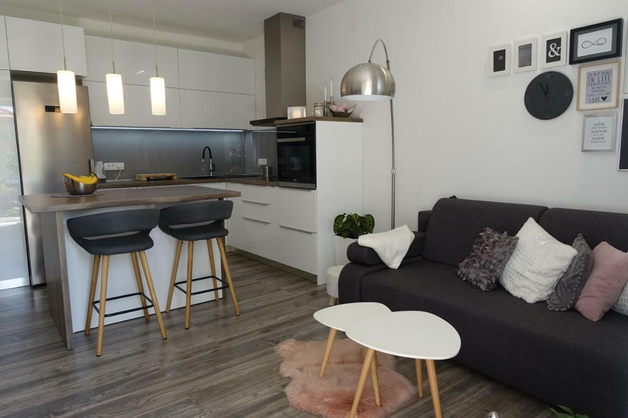 Apartman Maja Bol Eksteriør billede