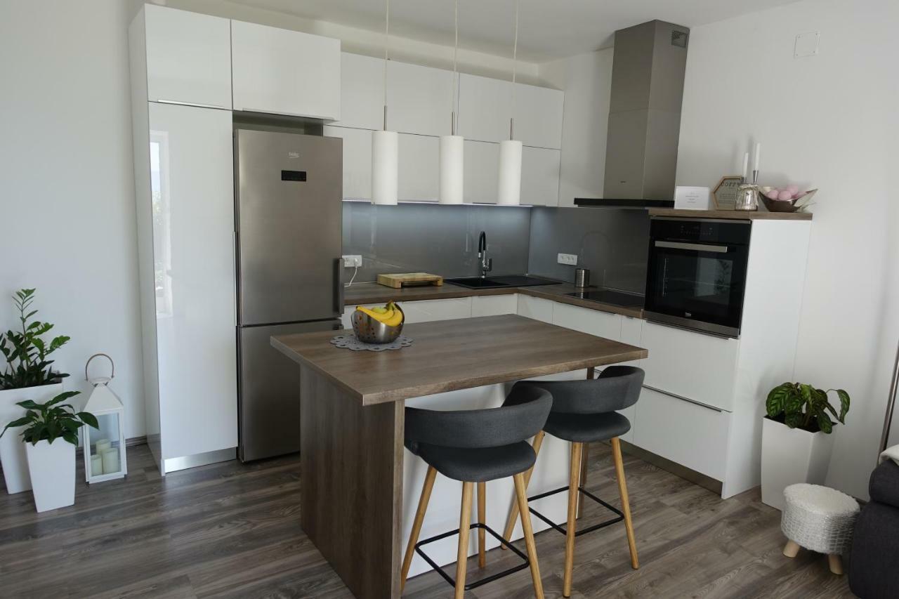 Apartman Maja Bol Eksteriør billede