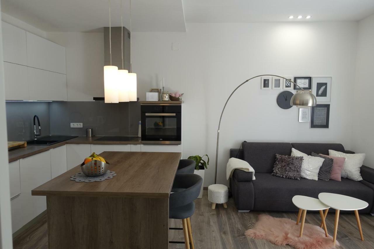 Apartman Maja Bol Eksteriør billede